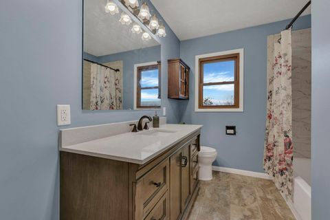 Tiny photo for 1825 Zimmer Street, Lancaster, OH 43130 (MLS # 226007348)