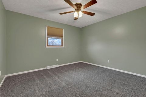 Tiny photo for 1825 Zimmer Street, Lancaster, OH 43130 (MLS # 226007348)