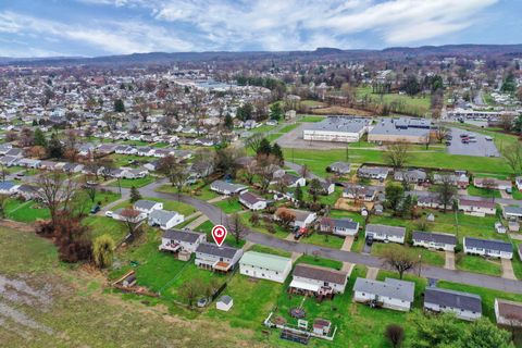 Tiny photo for 1825 Zimmer Street, Lancaster, OH 43130 (MLS # 226007348)