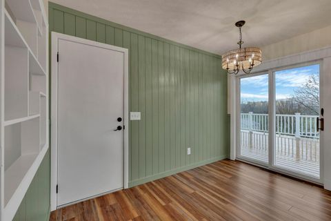 Tiny photo for 1825 Zimmer Street, Lancaster, OH 43130 (MLS # 226007348)