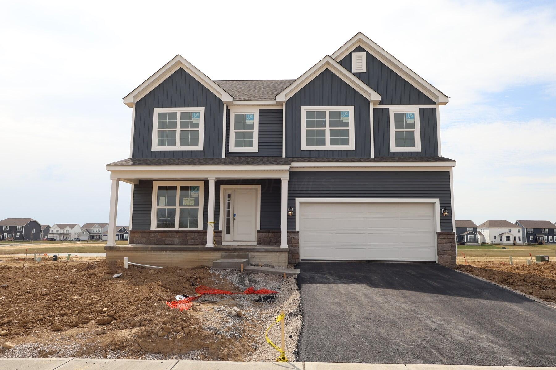 6833 Losino Lane, Hilliard, Ohio image 1