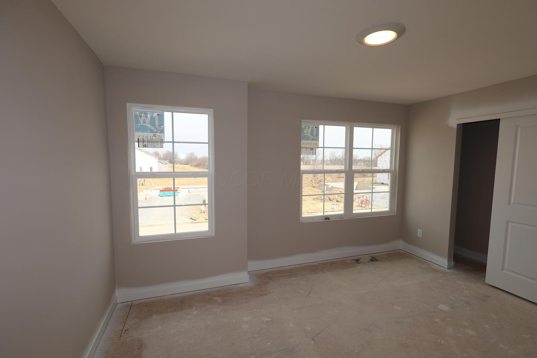 6833 Losino Lane, Hilliard, Ohio image 10
