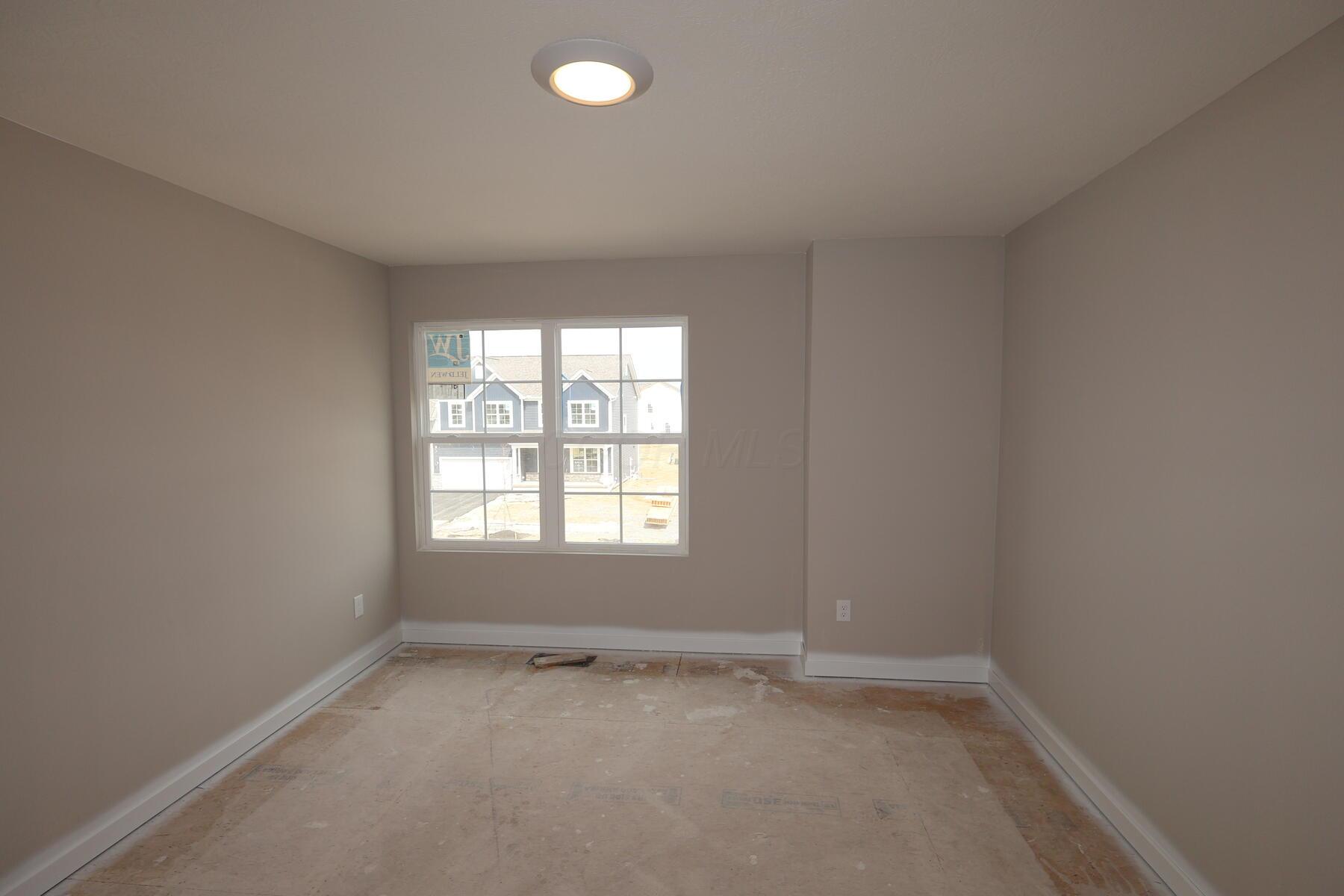 6833 Losino Lane, Hilliard, Ohio image 11
