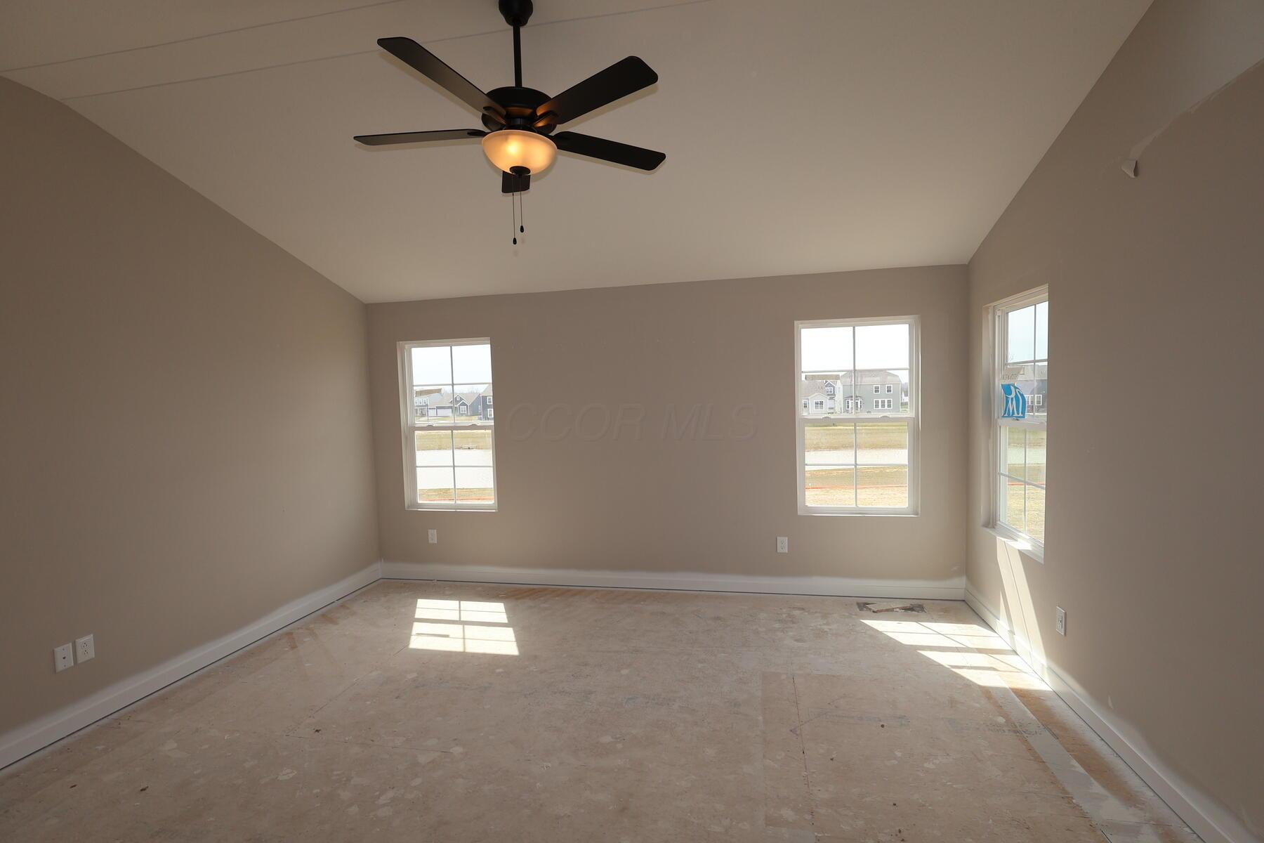 6833 Losino Lane, Hilliard, Ohio image 12