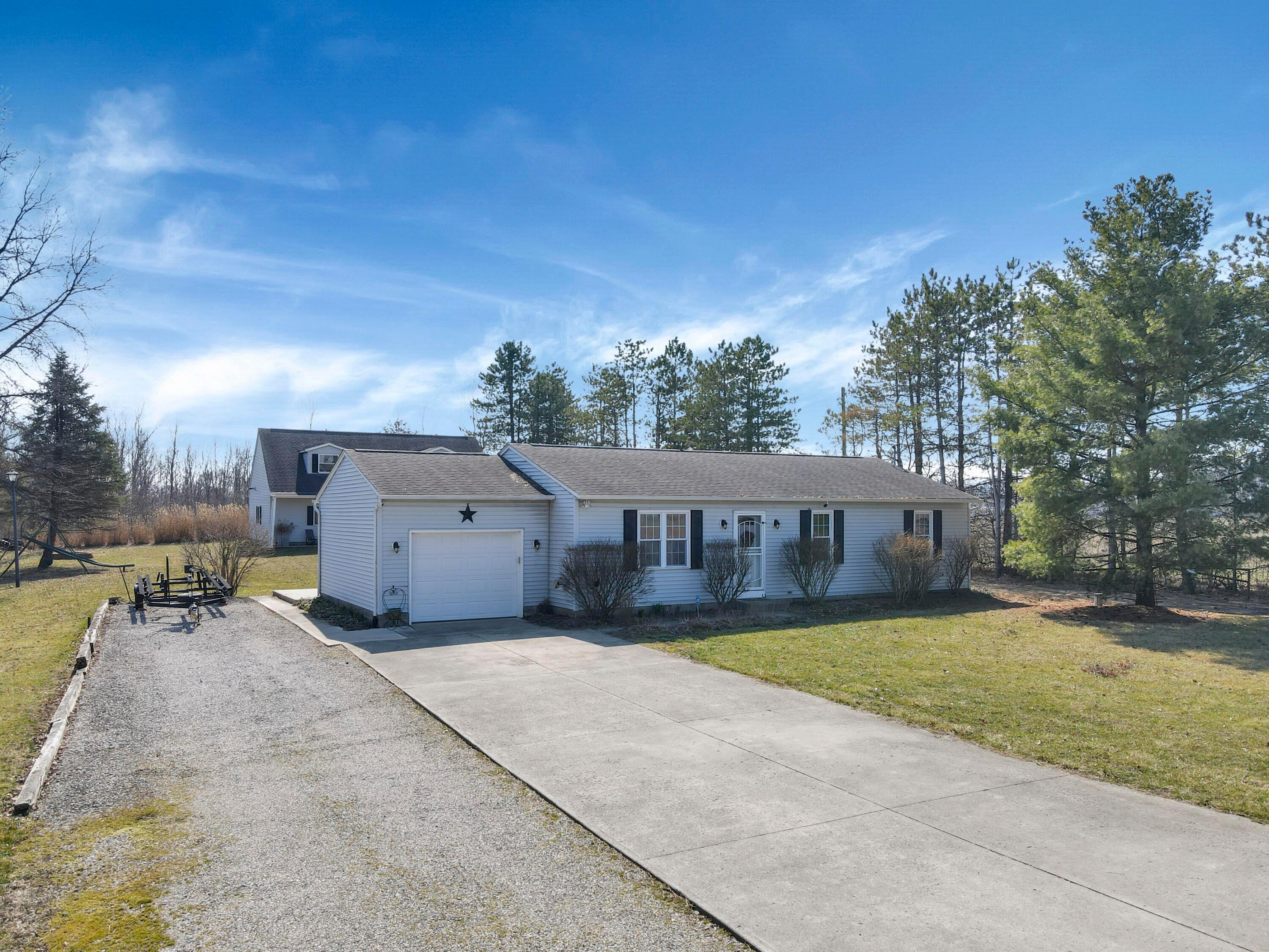 11751 Palmer Road, Etna, Ohio image 3