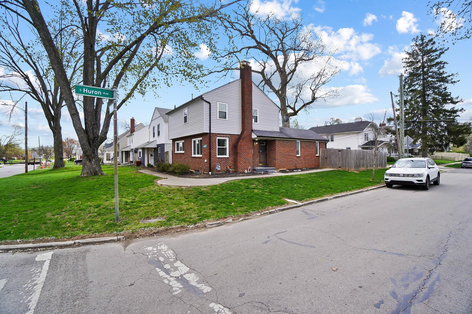 3033 Wicklow Road, Columbus, Ohio image 9