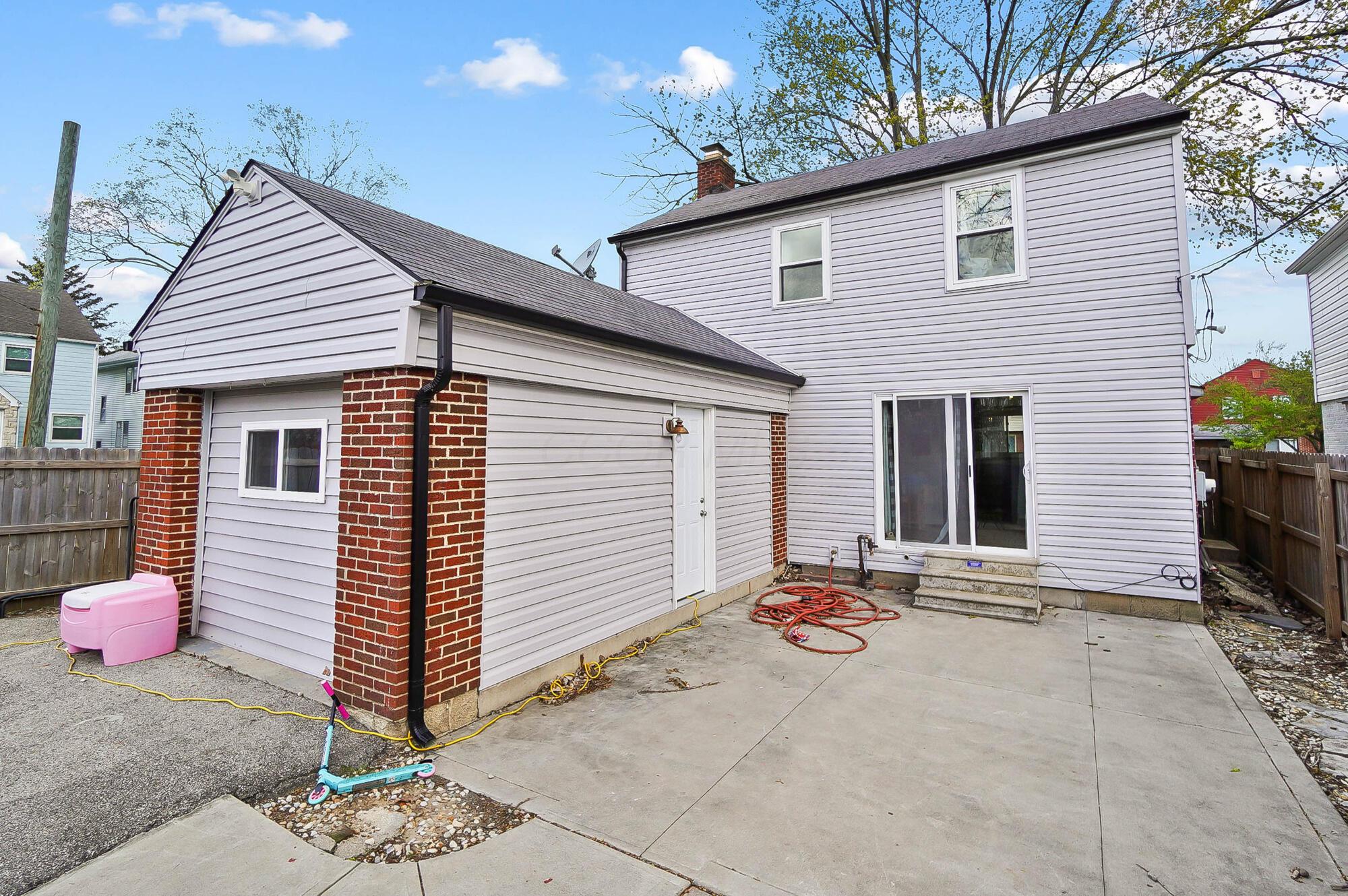 3033 Wicklow Road, Columbus, Ohio image 32