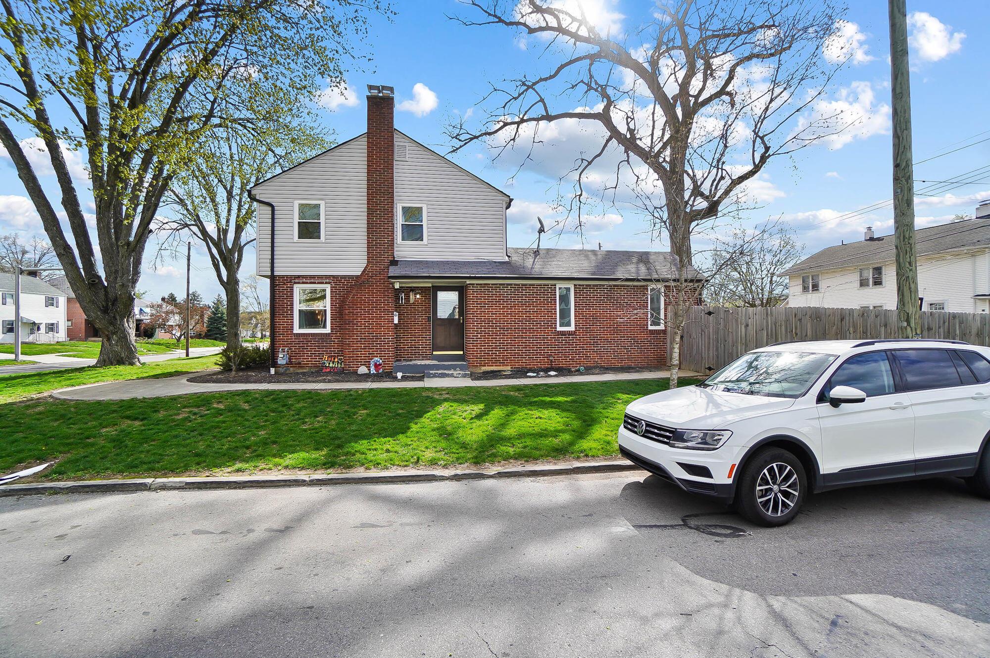 3033 Wicklow Road, Columbus, Ohio image 5