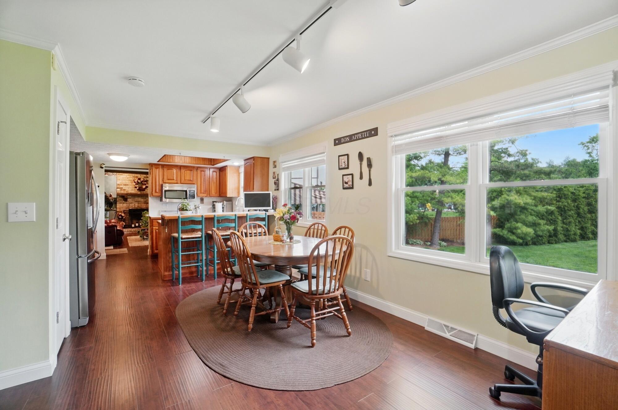 5336 Rocky Creek Drive, Grove City, Ohio image 7