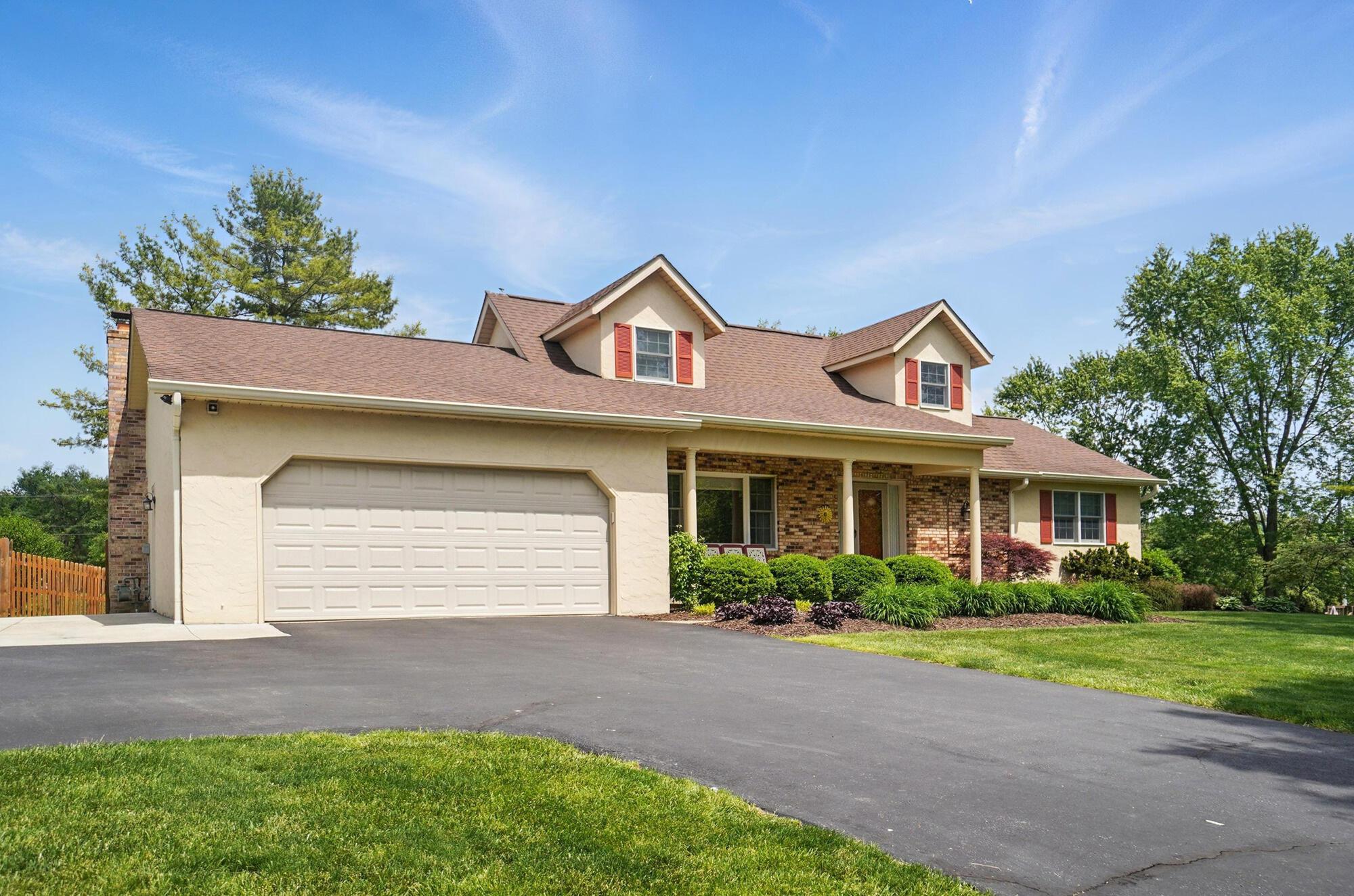 5336 Rocky Creek Drive, Grove City, Ohio image 3