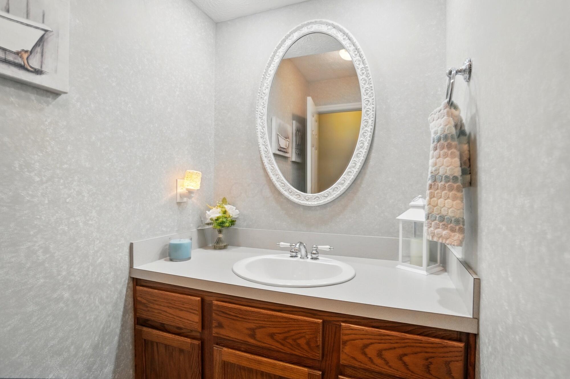 5336 Rocky Creek Drive, Grove City, Ohio image 16