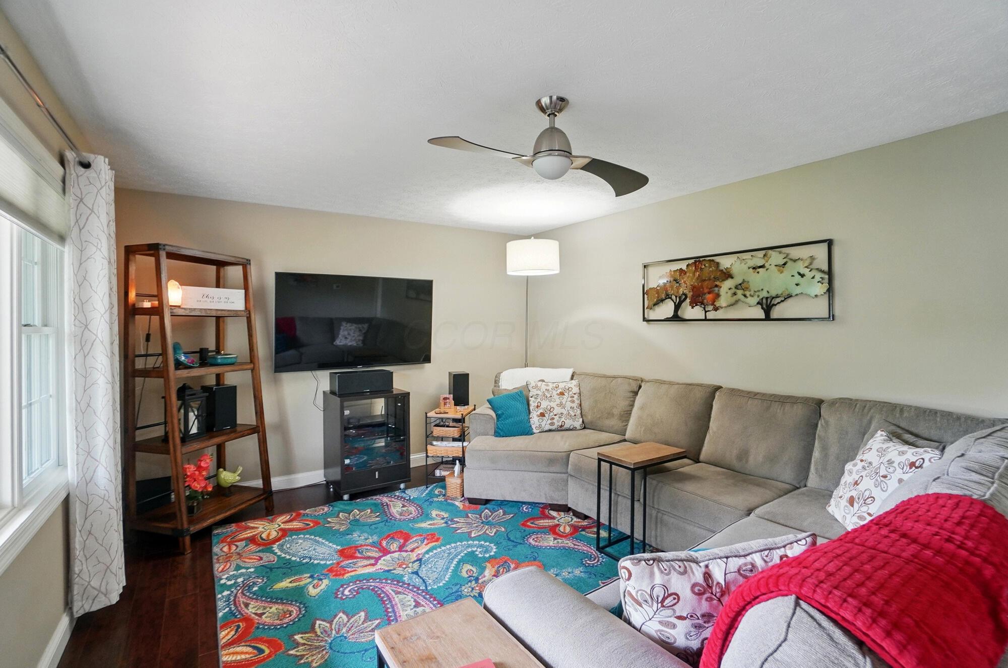 5336 Rocky Creek Drive, Grove City, Ohio image 4