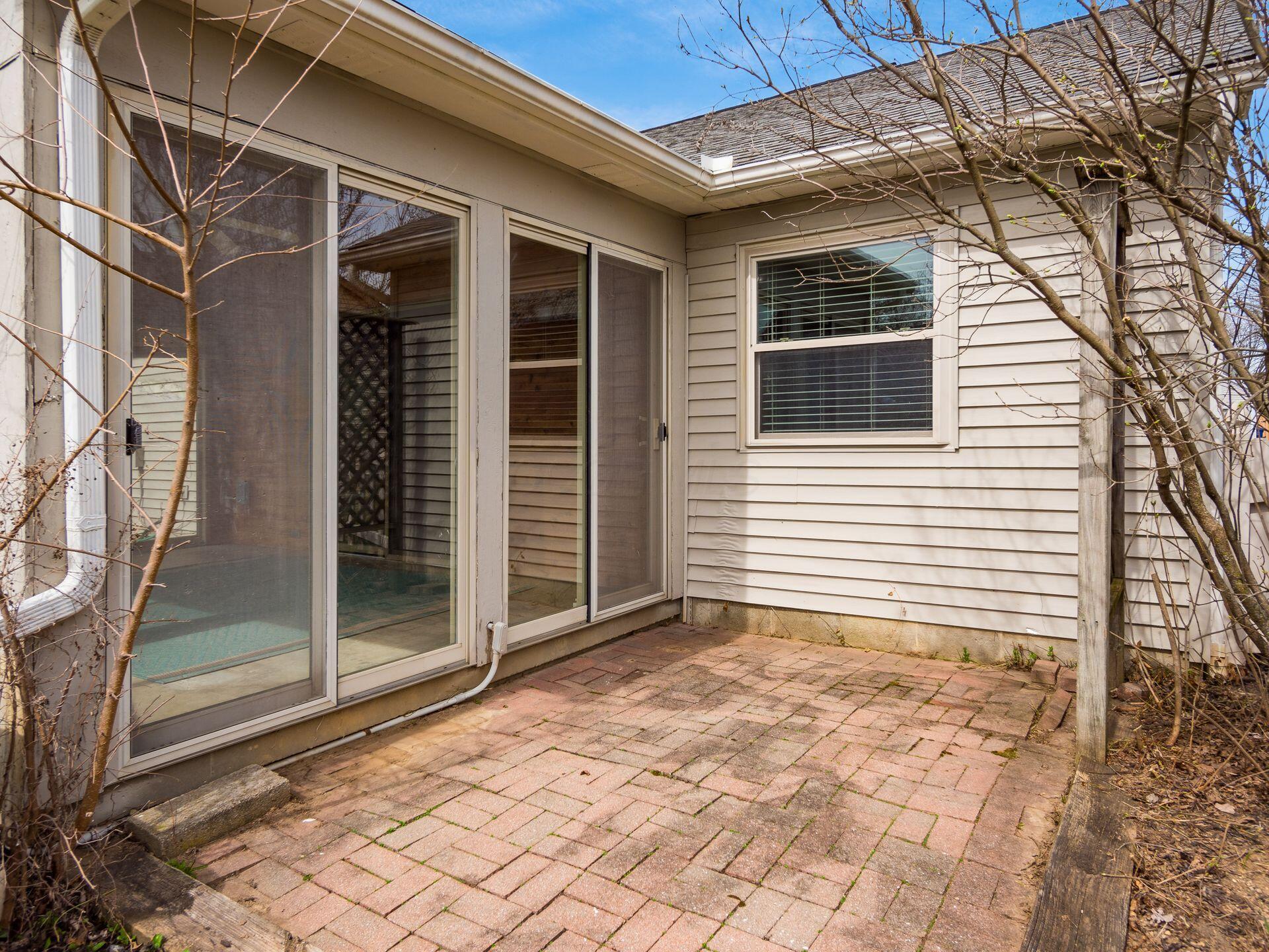 5787 Nike Drive, Hilliard, Ohio image 18