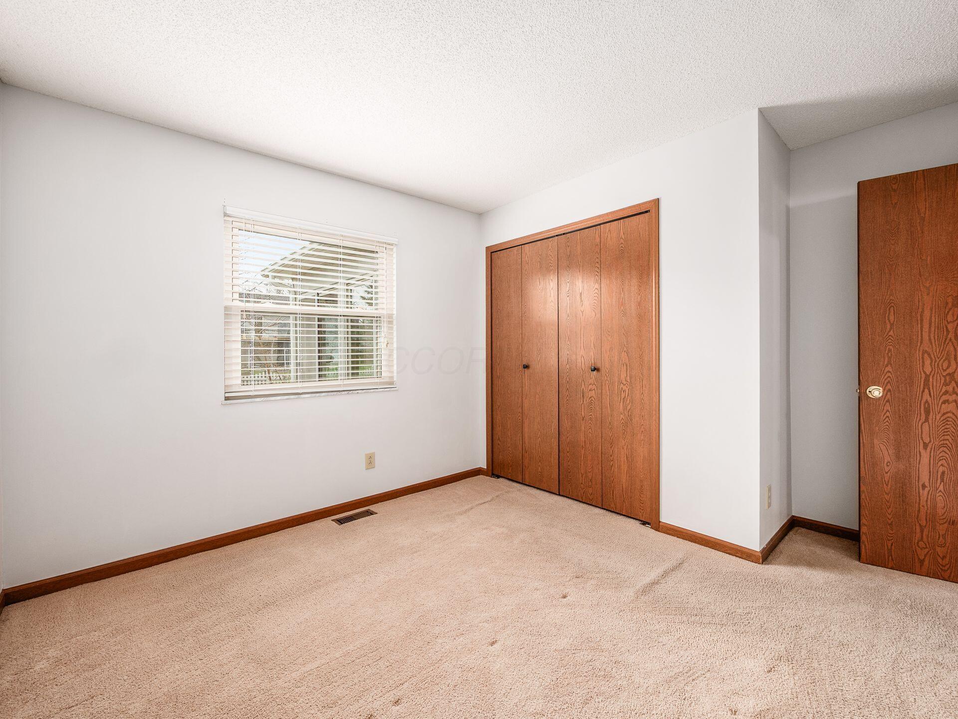5787 Nike Drive, Hilliard, Ohio image 12