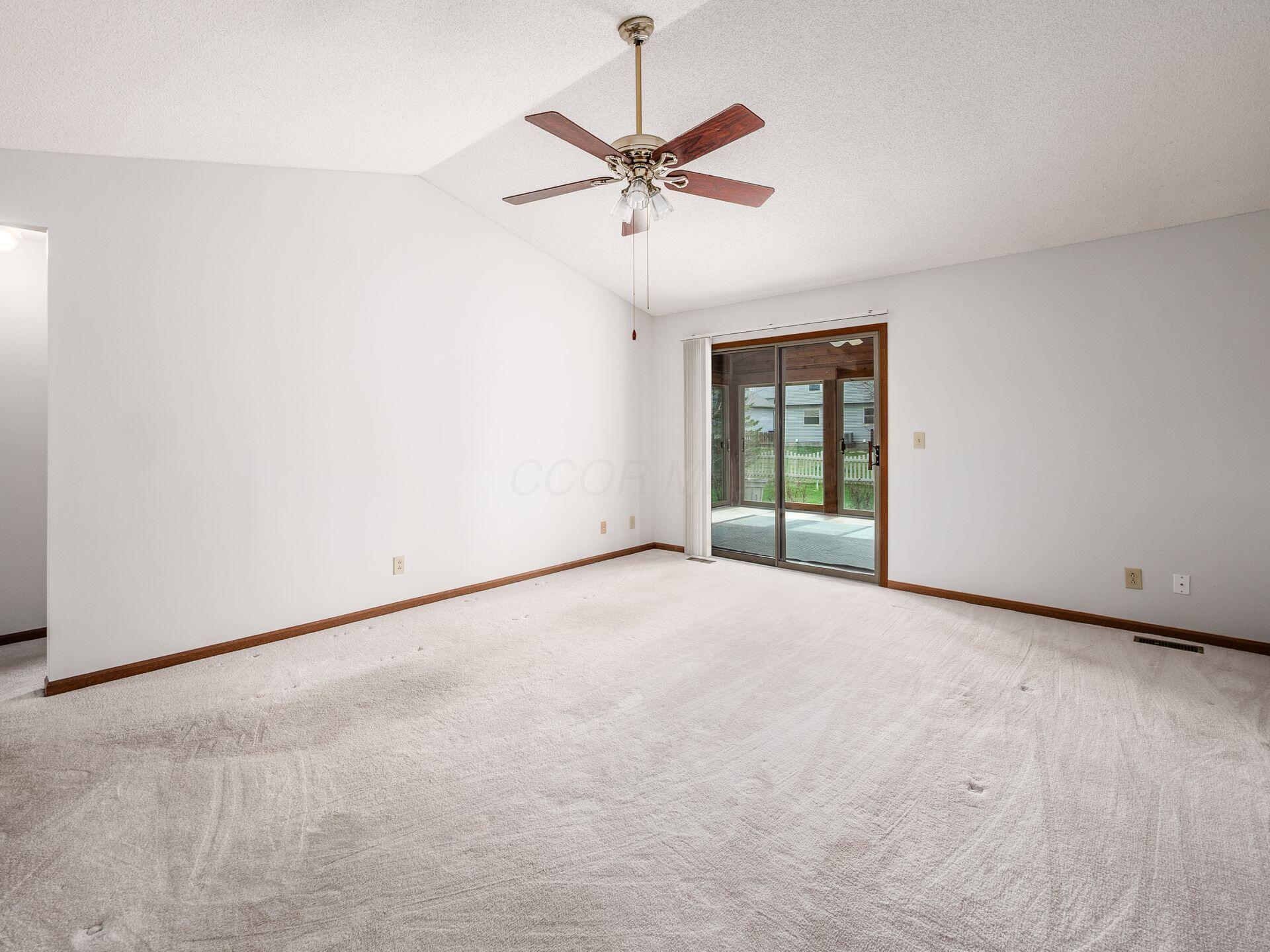 5787 Nike Drive, Hilliard, Ohio image 7