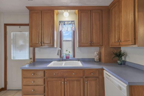 Tiny photo for 1417 Brown Road, Columbus, OH 43223 (MLS # 225045169)