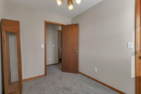 Tiny photo for 1417 Brown Road, Columbus, OH 43223 (MLS # 225045169)