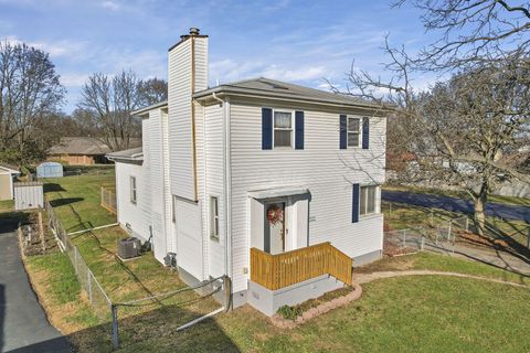 Tiny photo for 1417 Brown Road, Columbus, OH 43223 (MLS # 225045169)
