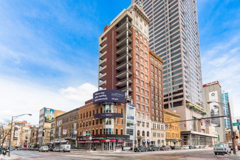 Photo of 8 E Broad Street 502 #502, Columbus, OH 43215 (MLS # 226039702)