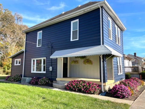 Photo of 580 Henrietta Avenue, Logan, OH 43138 (MLS # 226041315)