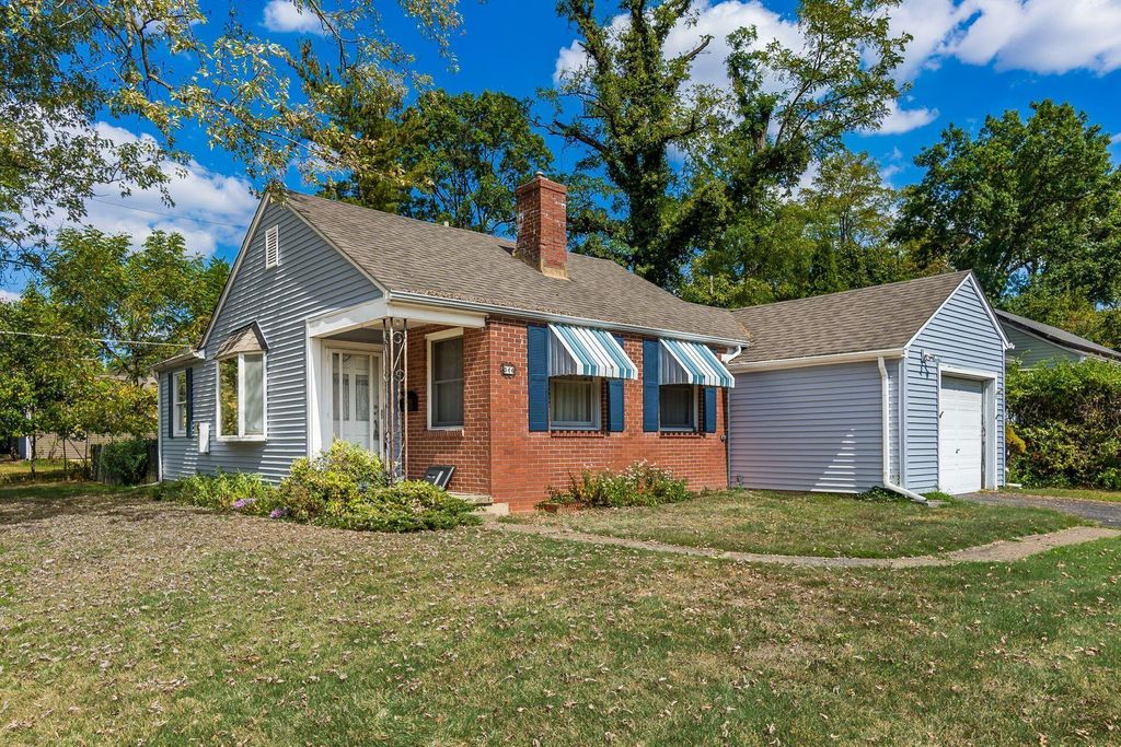 Photo of 544 N Selby Boulevard, Worthington, OH 43085 (MLS # 225035587)