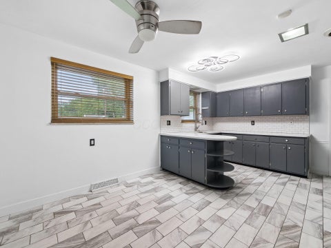 Tiny photo for 509 Wetmore Road, Columbus, OH 43214 (MLS # 226036298)