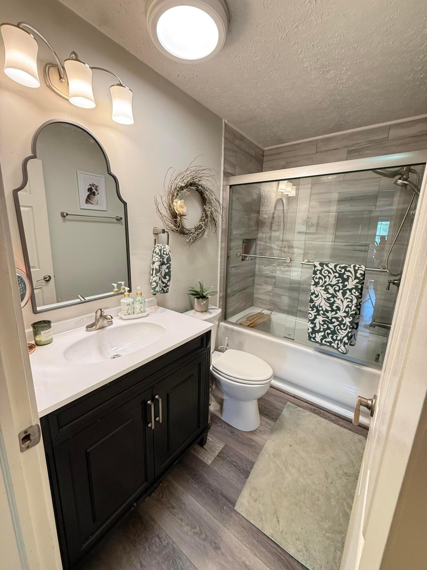 1782 Hawthorne Parkway, Grove City, Ohio image 29