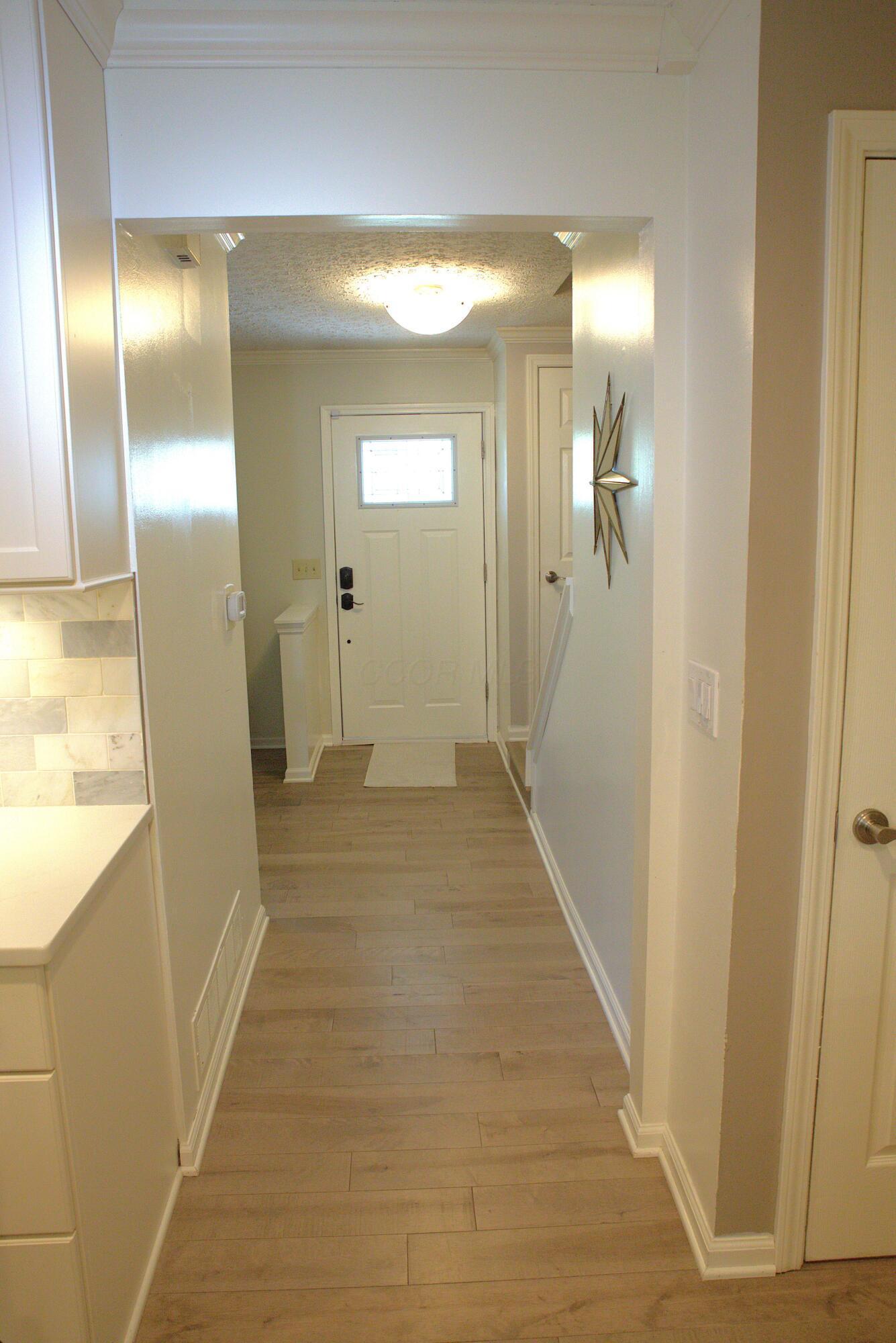 1782 Hawthorne Parkway, Grove City, Ohio image 2