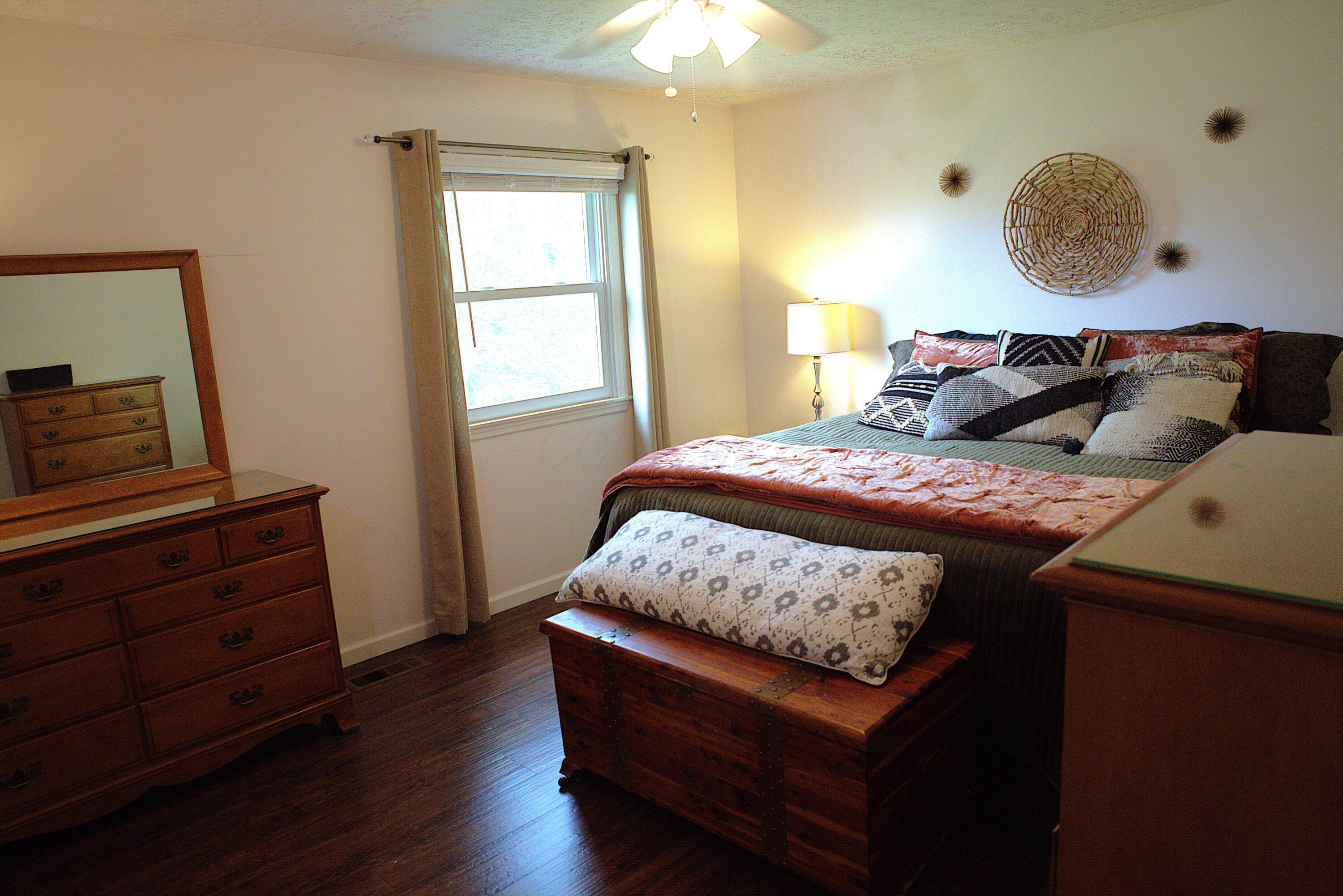 1782 Hawthorne Parkway, Grove City, Ohio image 27