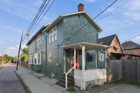 Photo of 581 Lathrop Street, Columbus, OH 43206 (MLS # 226036672)