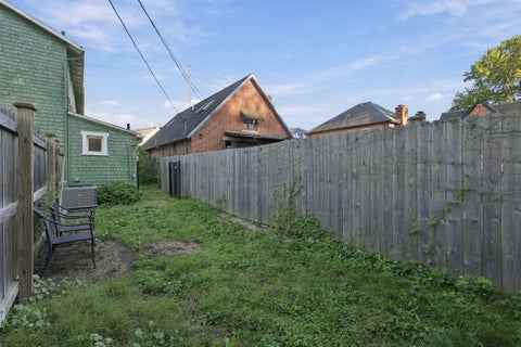 Tiny photo for 581 Lathrop Street, Columbus, OH 43206 (MLS # 226036672)