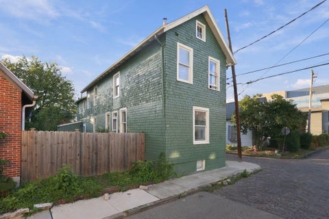 Tiny photo for 581 Lathrop Street, Columbus, OH 43206 (MLS # 226036672)
