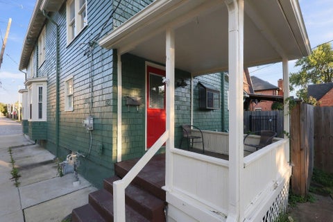 Tiny photo for 581 Lathrop Street, Columbus, OH 43206 (MLS # 226036672)