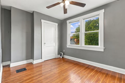 Tiny photo for 581 Lathrop Street, Columbus, OH 43206 (MLS # 226036672)