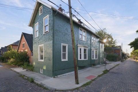 Tiny photo for 581 Lathrop Street, Columbus, OH 43206 (MLS # 226036672)