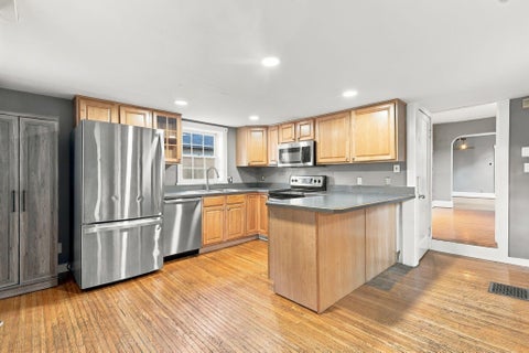 Tiny photo for 581 Lathrop Street, Columbus, OH 43206 (MLS # 226036672)