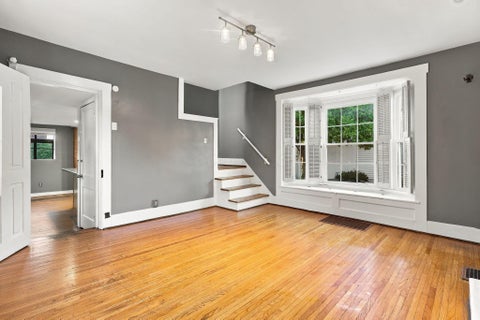 Tiny photo for 581 Lathrop Street, Columbus, OH 43206 (MLS # 226036672)