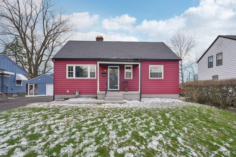 Photo of 1079 Acton Road, Columbus, OH 43224 (MLS # 226008767)