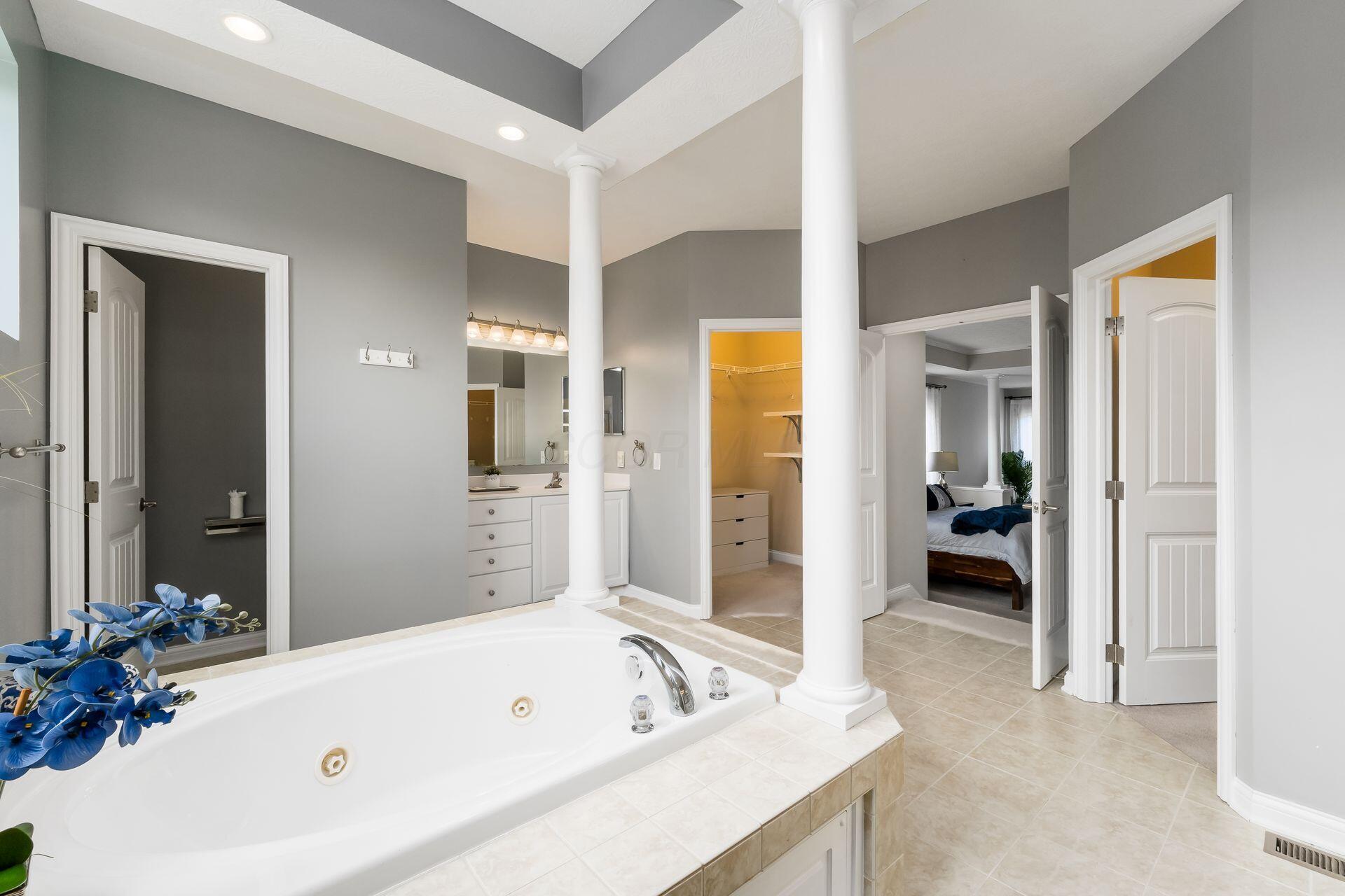 7165 Upper Clarenton Drive, New Albany, Ohio image 38