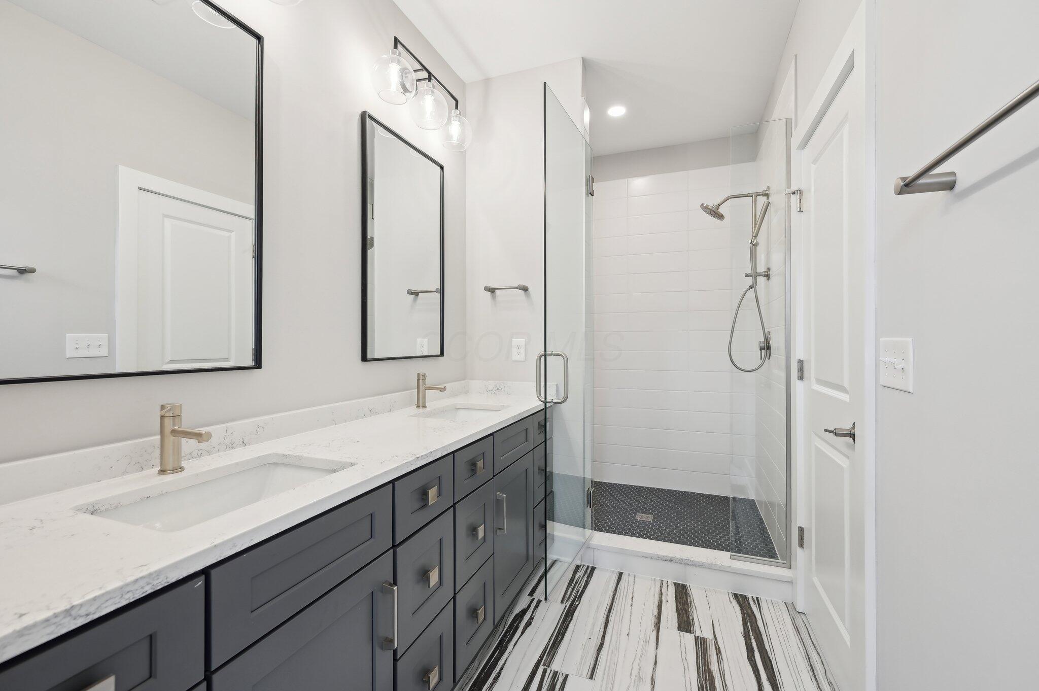 2250 Quarry Trails Drive, Columbus, Ohio image 19