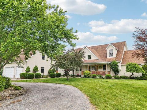 Photo of 3319 State Route 61, Sunbury, OH 43074 (MLS # 225031442)