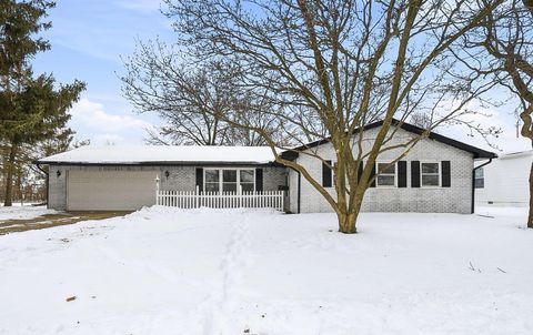 Photo of 178 Poplar Street, Mount Sterling, OH 43143 (MLS # 226003124)