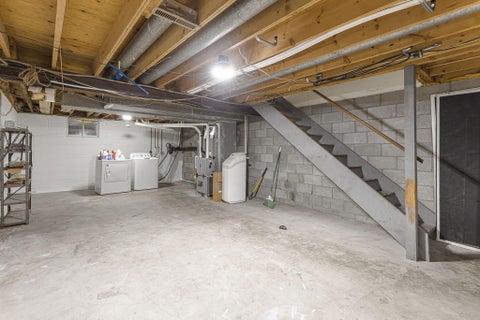 Tiny photo for 1868 Stanhope Drive 1 #1, Newark, OH 43055 (MLS # 226025934)