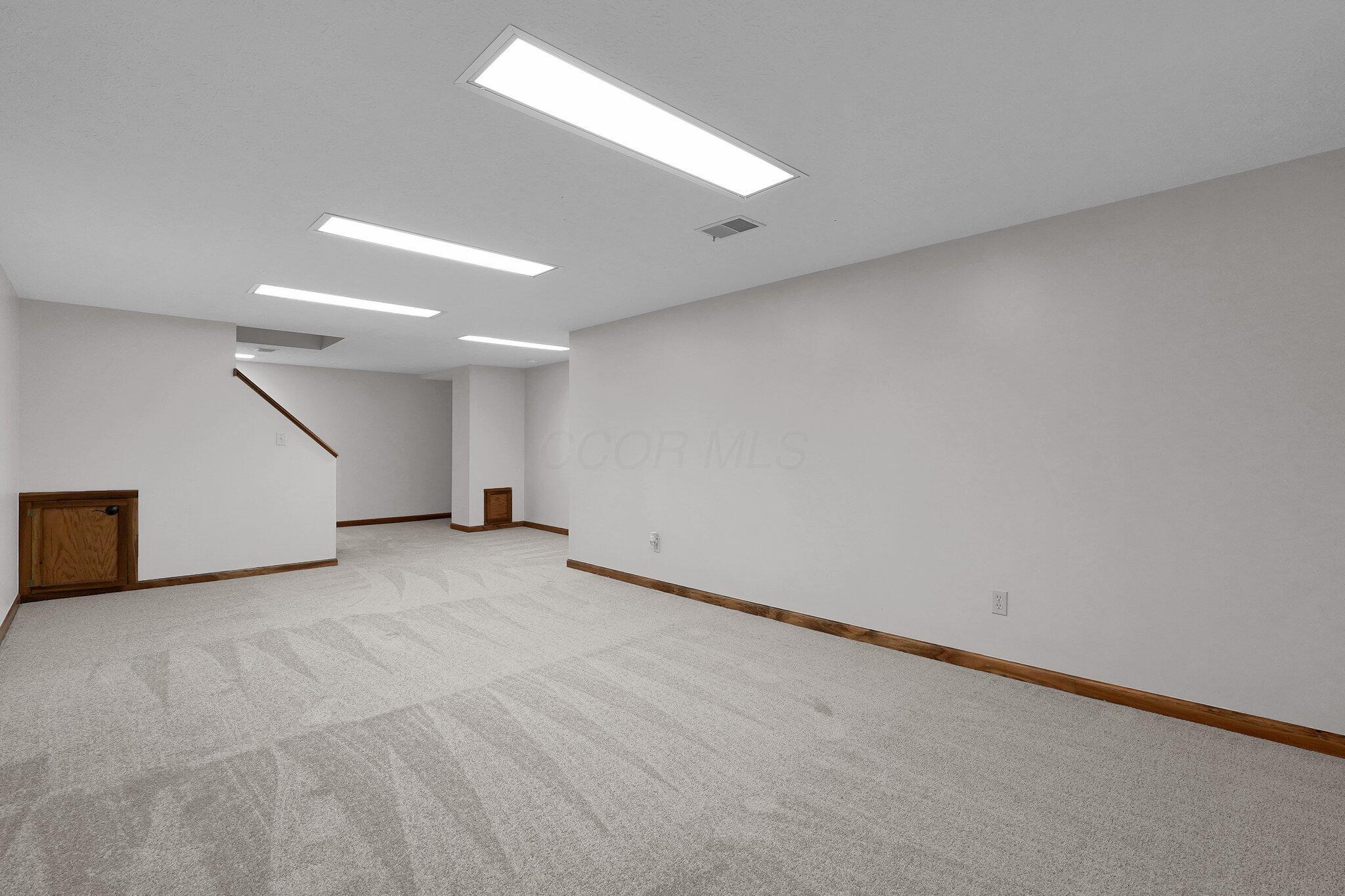 9027 Carriage Court, Pickerington, Ohio image 25