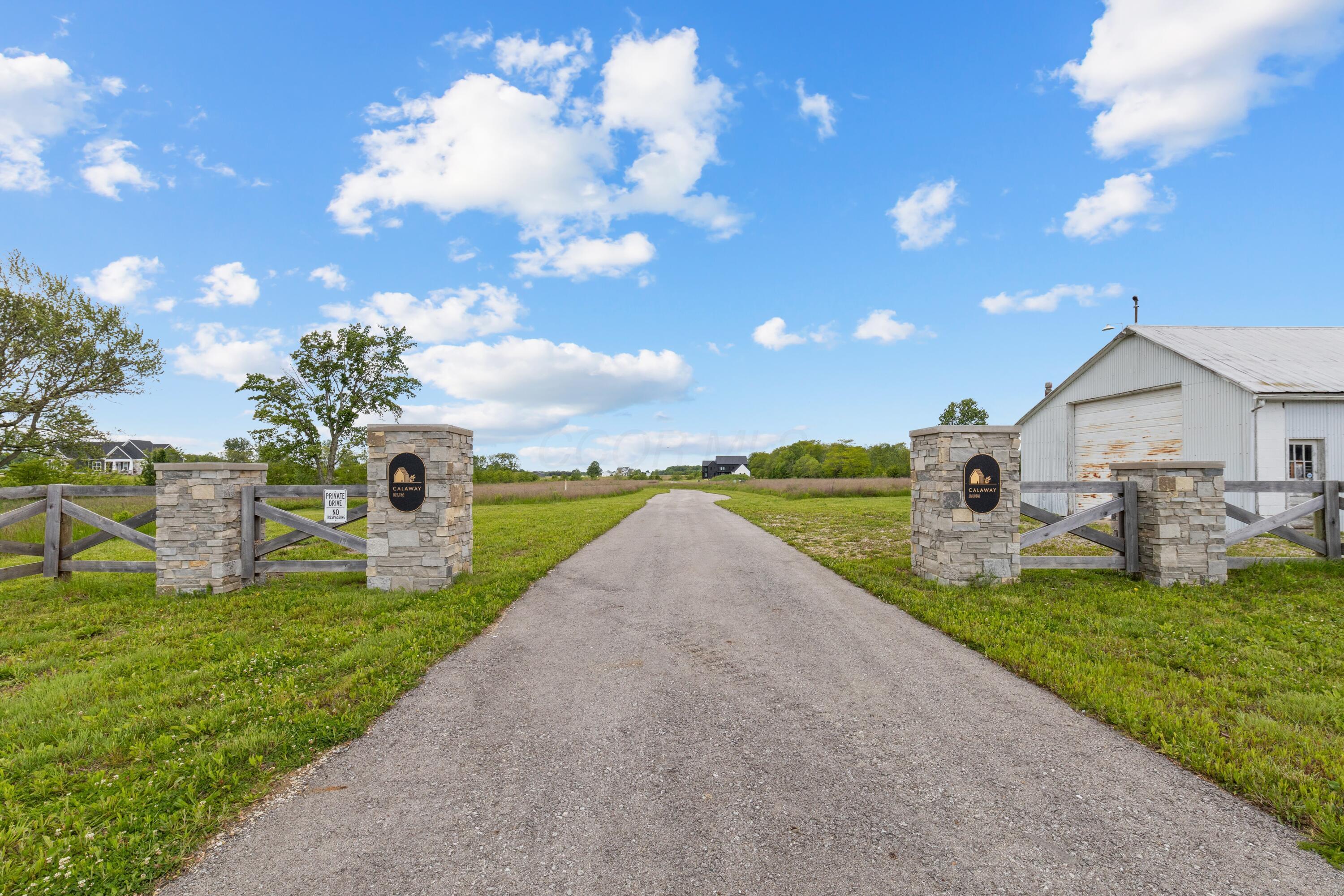 3310 S County Line Road, Johnstown, Ohio image 4