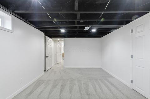 Tiny photo for 228 S Ashburton Road, Columbus, OH 43213 (MLS # 225045050)