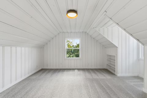 Tiny photo for 228 S Ashburton Road, Columbus, OH 43213 (MLS # 225045050)