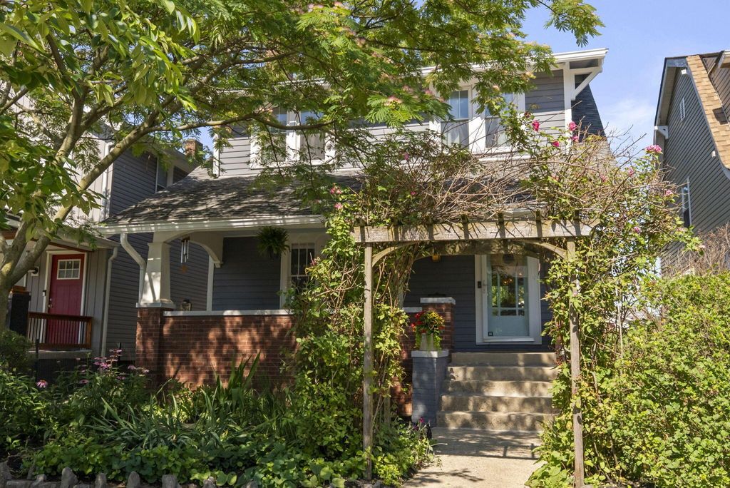 Photo of 1149 S Ohio Avenue, Columbus, OH 43206 (MLS # 226023030)