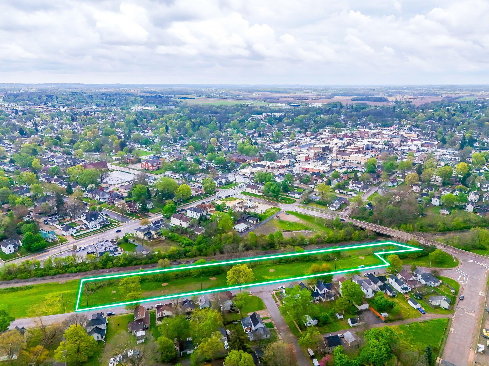 Laurel Oak Street, Urbana, Ohio image 6