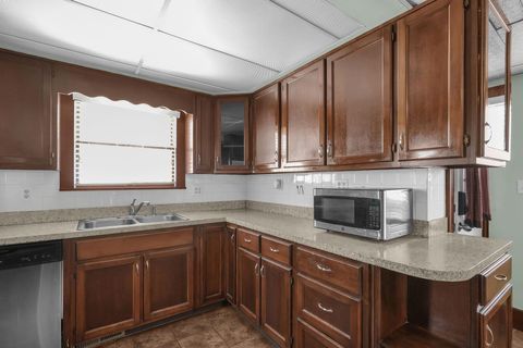 Tiny photo for 28 N Hazelwood Avenue, Newark, OH 43055 (MLS # 226003117)